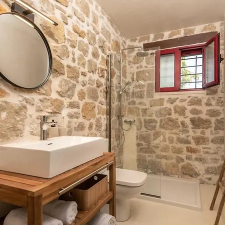 Apartman Geracasa Stone Méson Yerakaríon